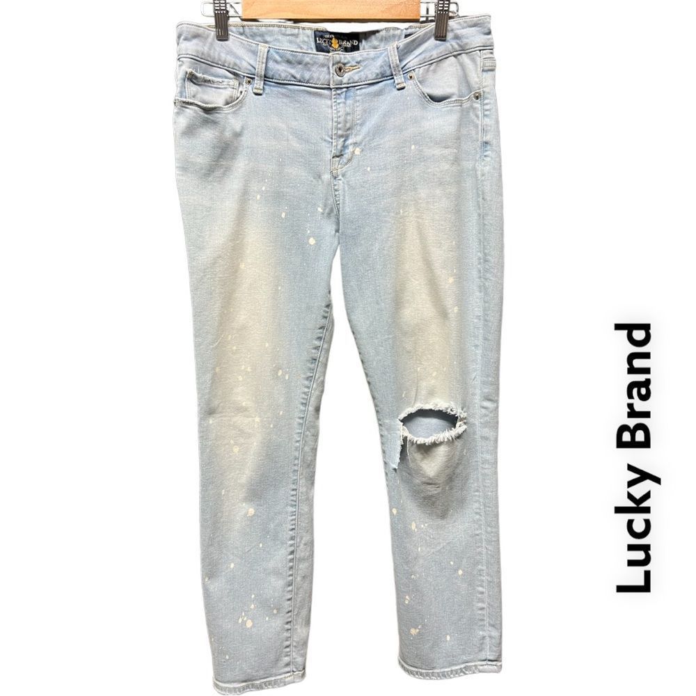 🎆 LUCKY BRAND ‘Lolita Capri’ light wash distressed denim jeans + size 14